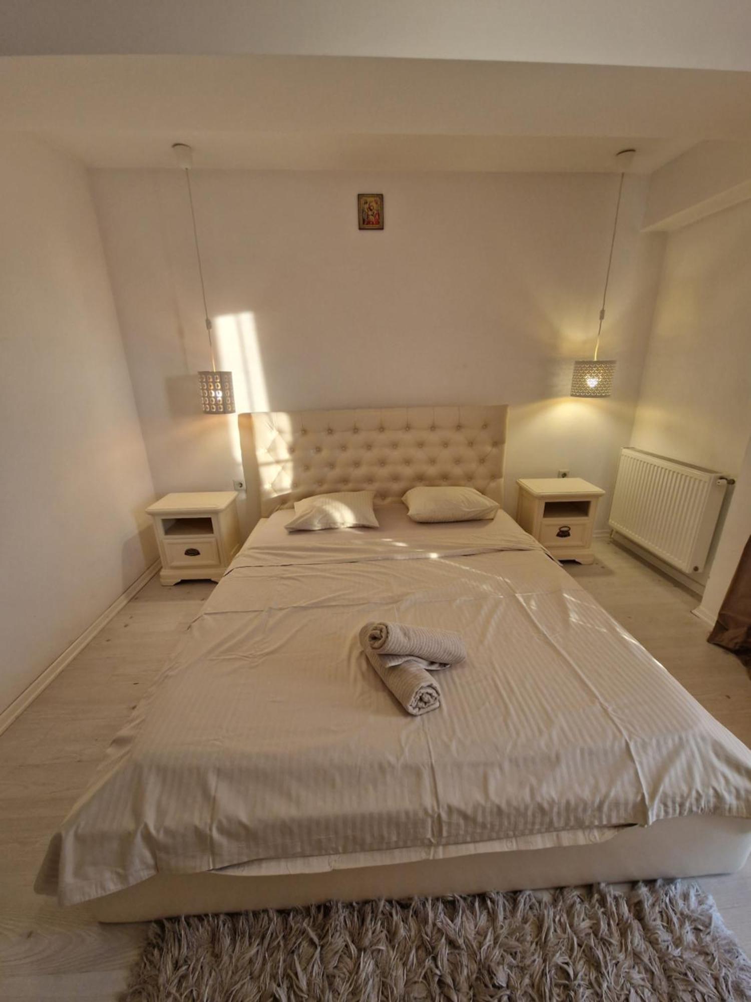 Wizz Pilot Residence Otopeni Buitenkant foto